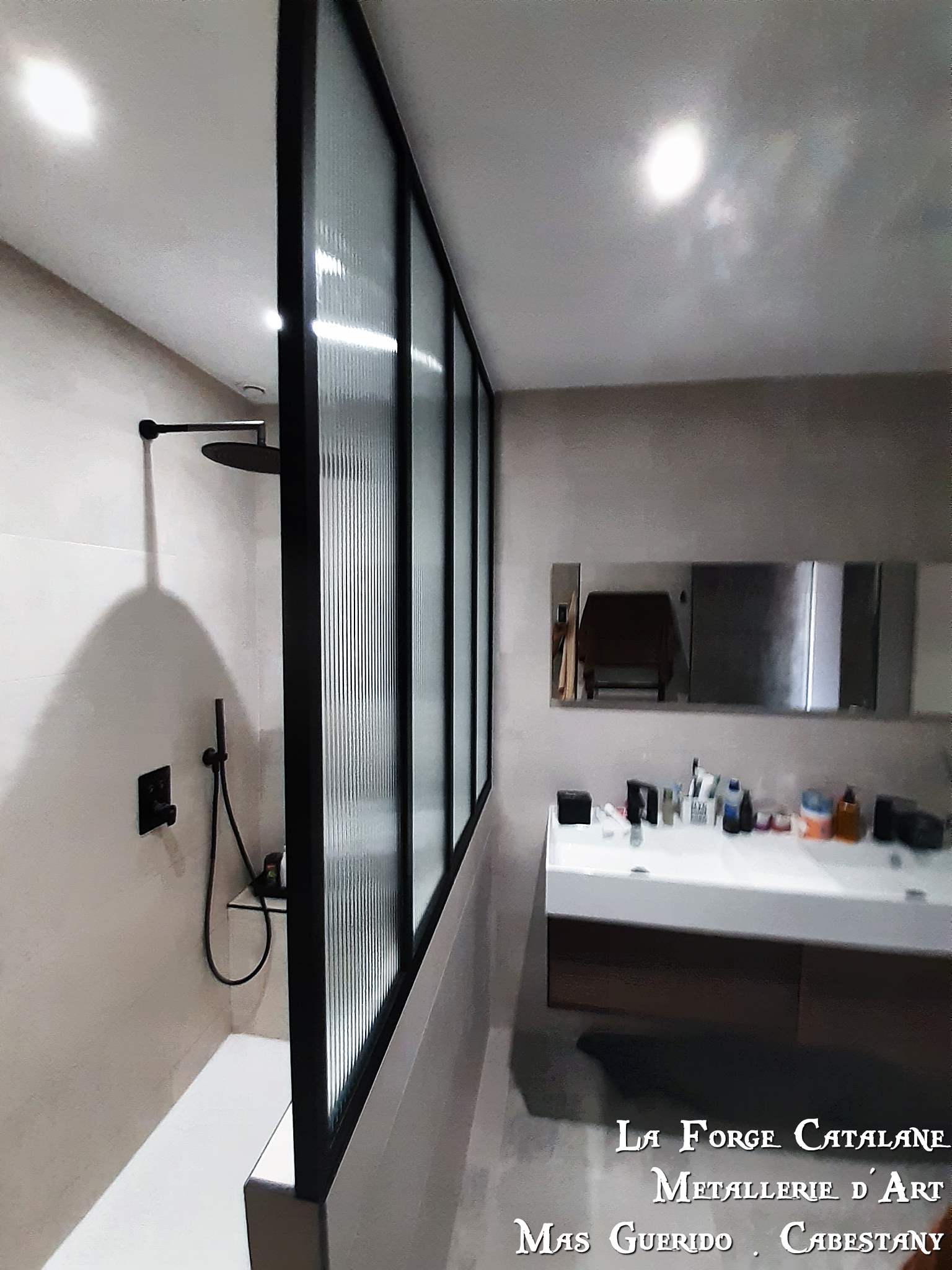 sepation de douche thermolaque forge catalane.jpg